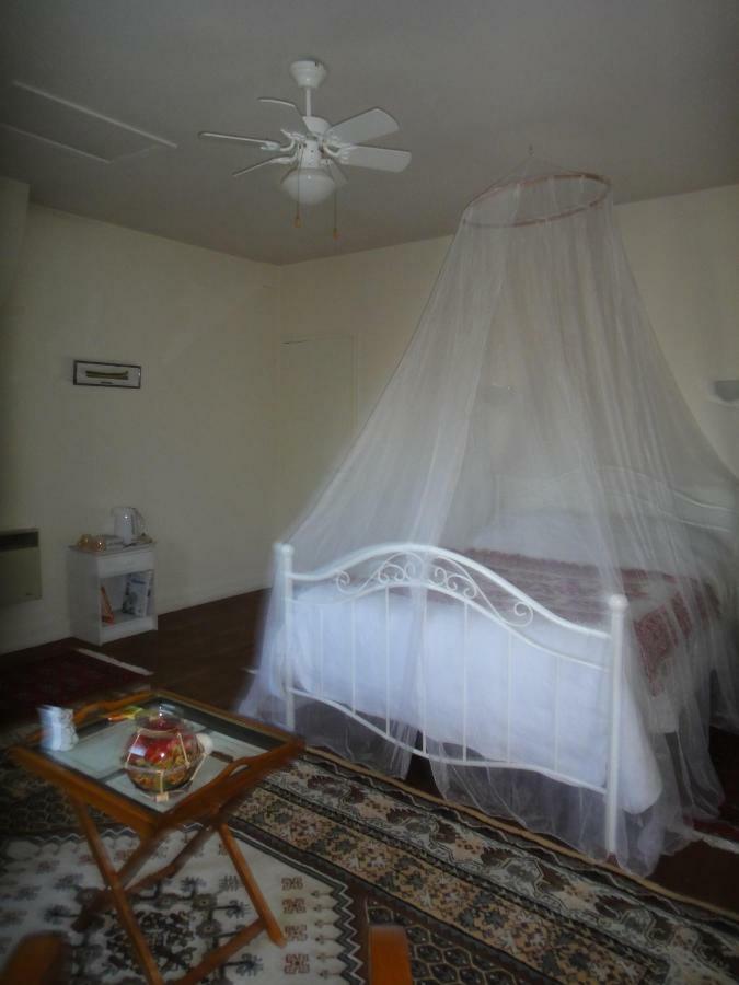 Le Tambourinet Hotel Belvès Buitenkant foto